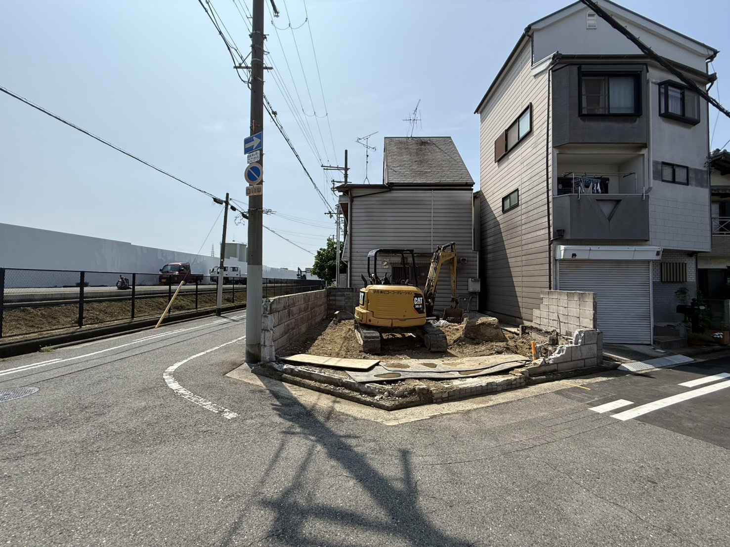 【解体工事】堺市堺区香ヶ丘町3丁の解体工事が順調に進んでいま...の画像