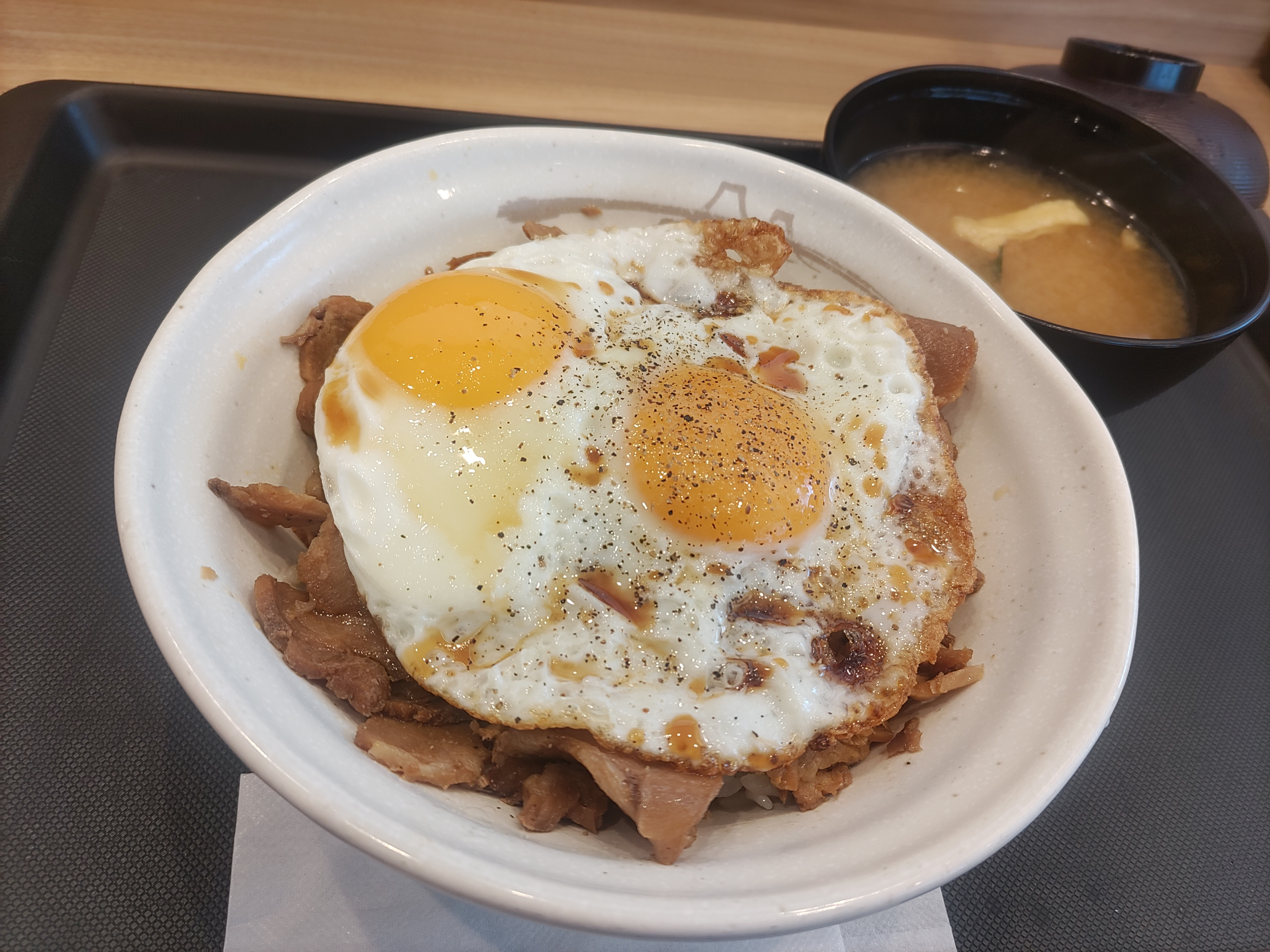 今治市民のソウルフード「焼き豚玉子飯」があの牛丼チェーン店の...の画像