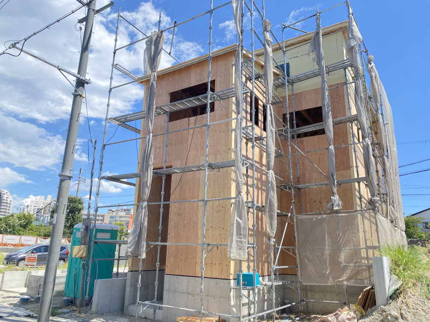 「ラルジュガーデン豊中春日町 ご契約号地の棟上げ♪」の画像