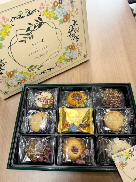 『カリン・ブルーメ』のお菓子を頂きました♪の画像