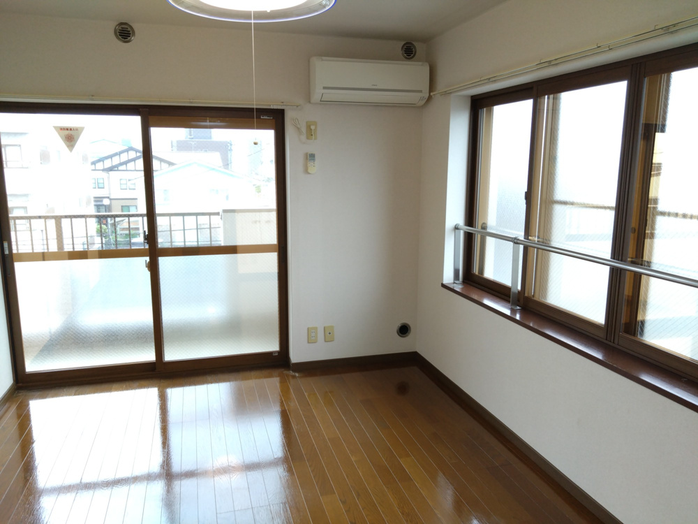 「【山形市賃貸物件】内窓設置で断熱効果を上げる」の画像