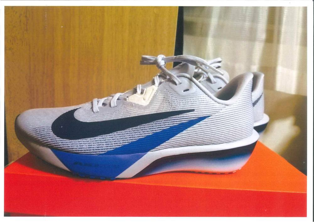 「ジョギングシューズ」の画像