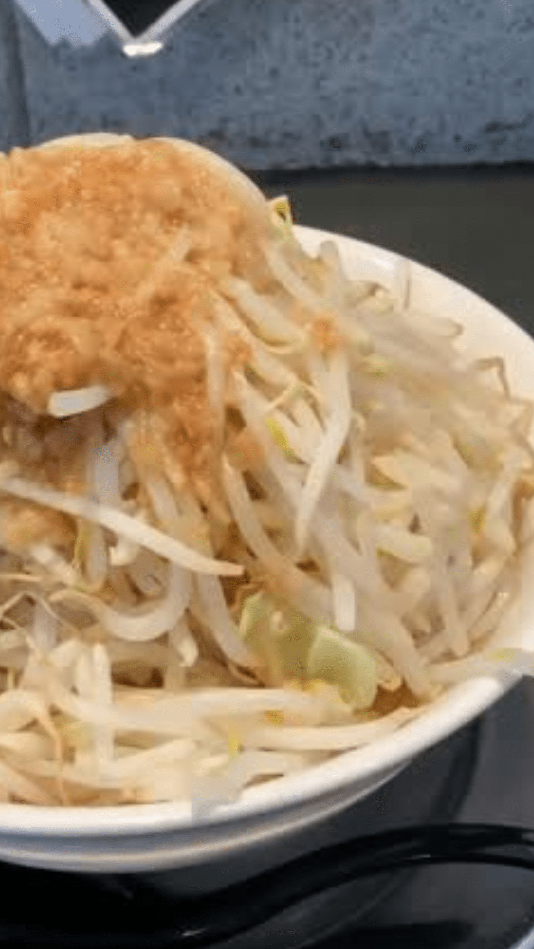 疲れが吹っ飛ぶパンチ力！「メガ豚パンチ」でがっつりラーメン！...の画像