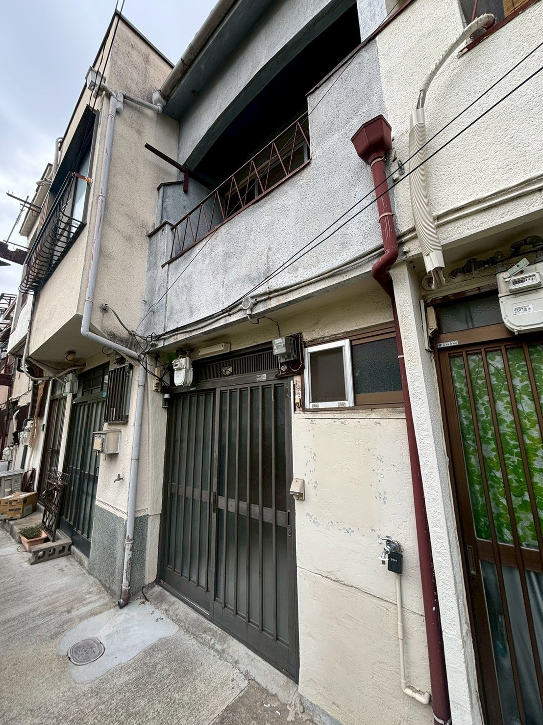 【大阪市住之江区】駅徒歩11分の収益・実需向け中古戸建！48...の画像