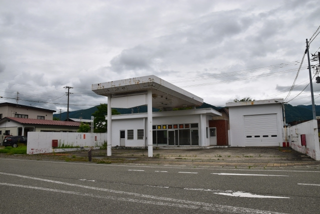 ガソリンスタンド跡地は売却できる？売却する方法や注意点も解説...の画像