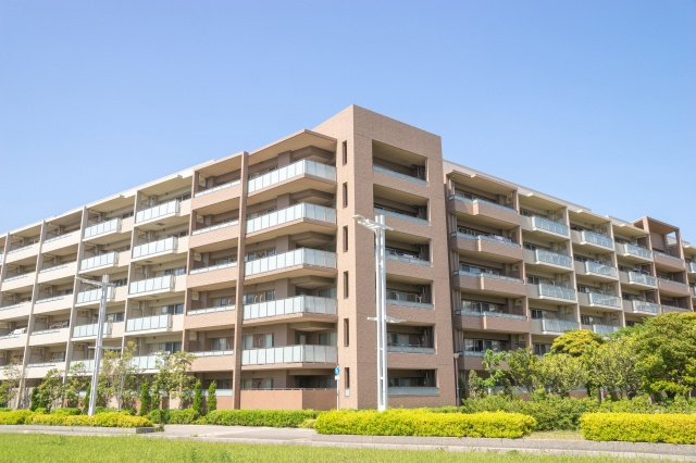 マンションが売れない時の解決方法は？価格や広報の見直しで売却...の画像