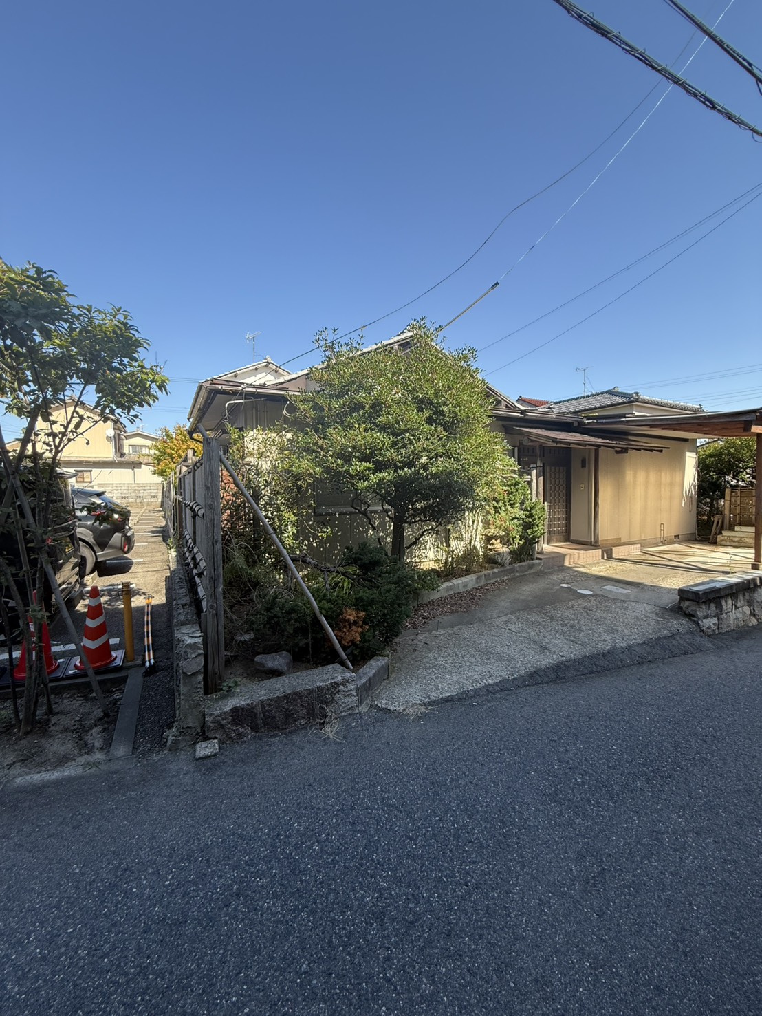 【売土地情報】西区寺尾上1丁目／寺尾駅徒歩1分！広々100坪...の画像