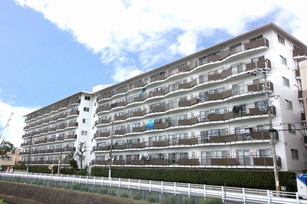 寝屋川市で築50年以上の中古マンション売却を考え中の方必見！...の画像