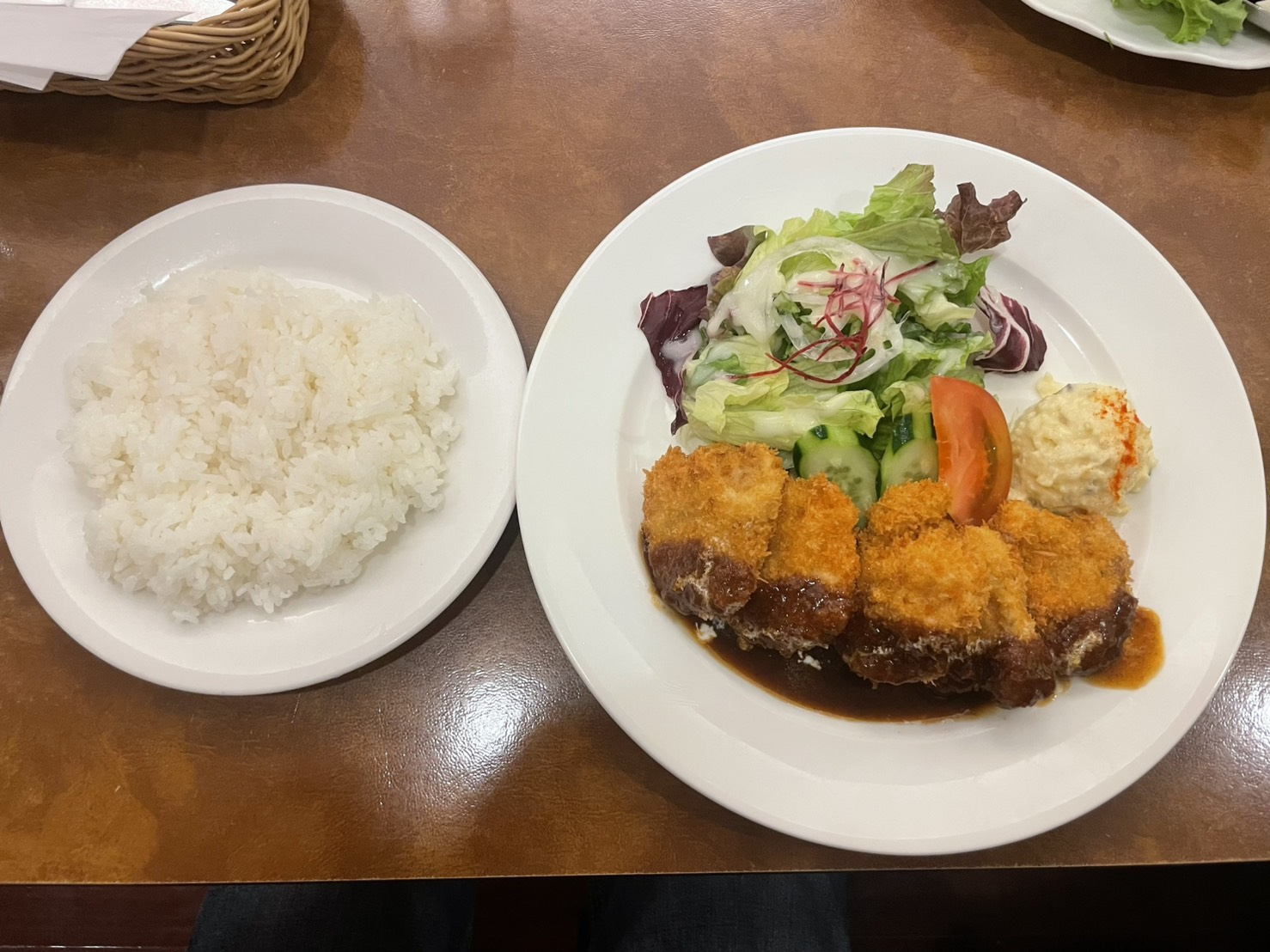 【六甲道 洋食レストラン ルミ】王道なのに文句なしに美味しい...の画像