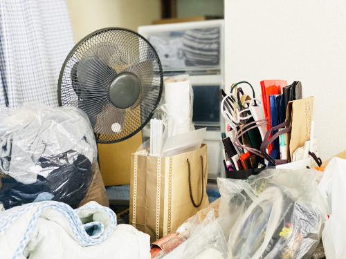 “とりあえず置いてあるもの”はいくつありますか？の画像