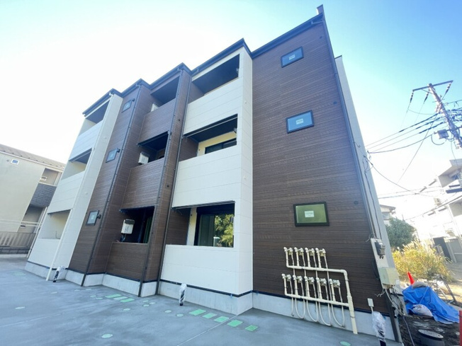 大船 新築賃貸！ネット無料！オートロック！宅配ボックス！シス...の画像