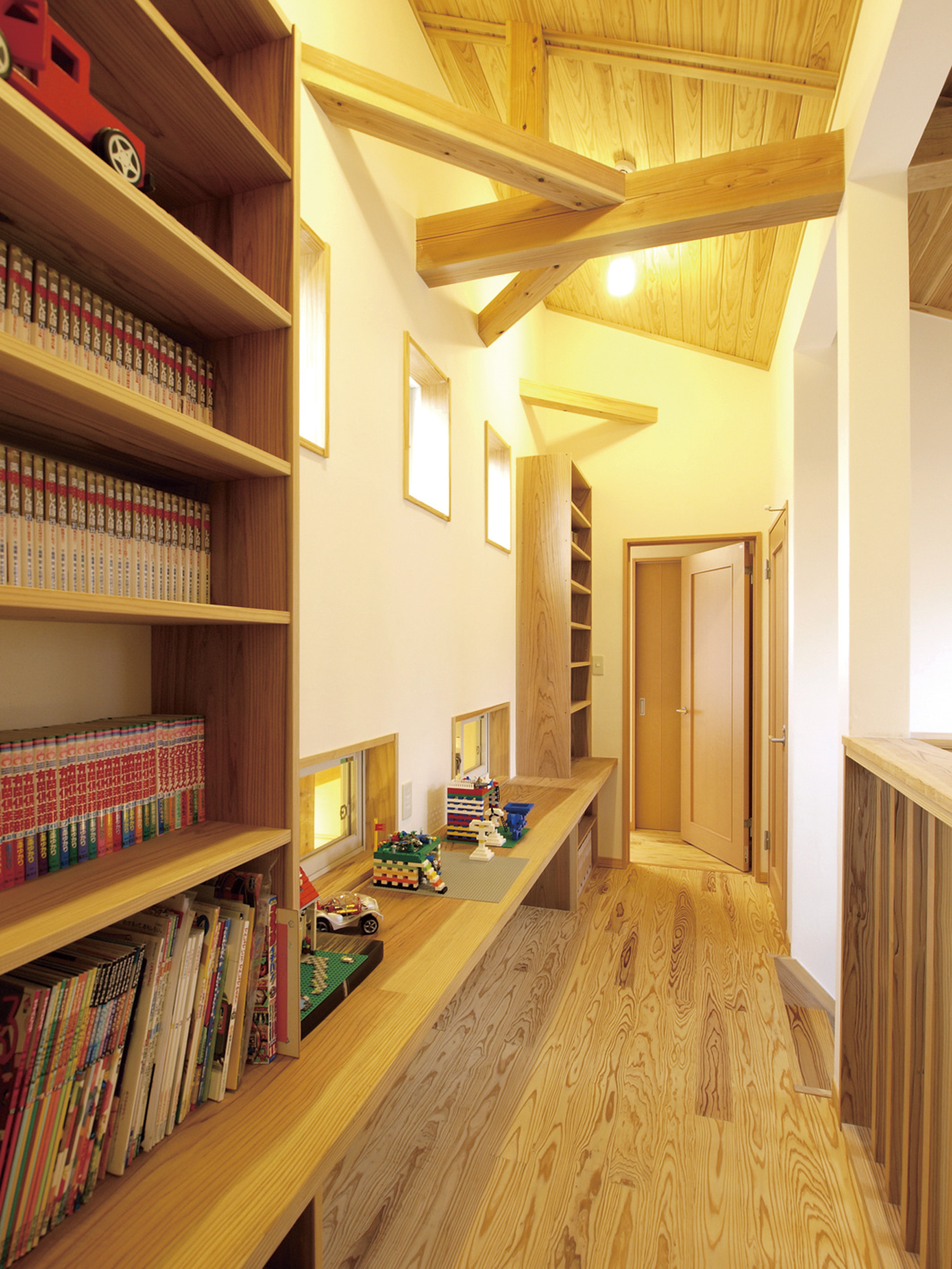 床選びで迷う注文住宅の方へ！無垢フローリングと複合のメリット...の画像