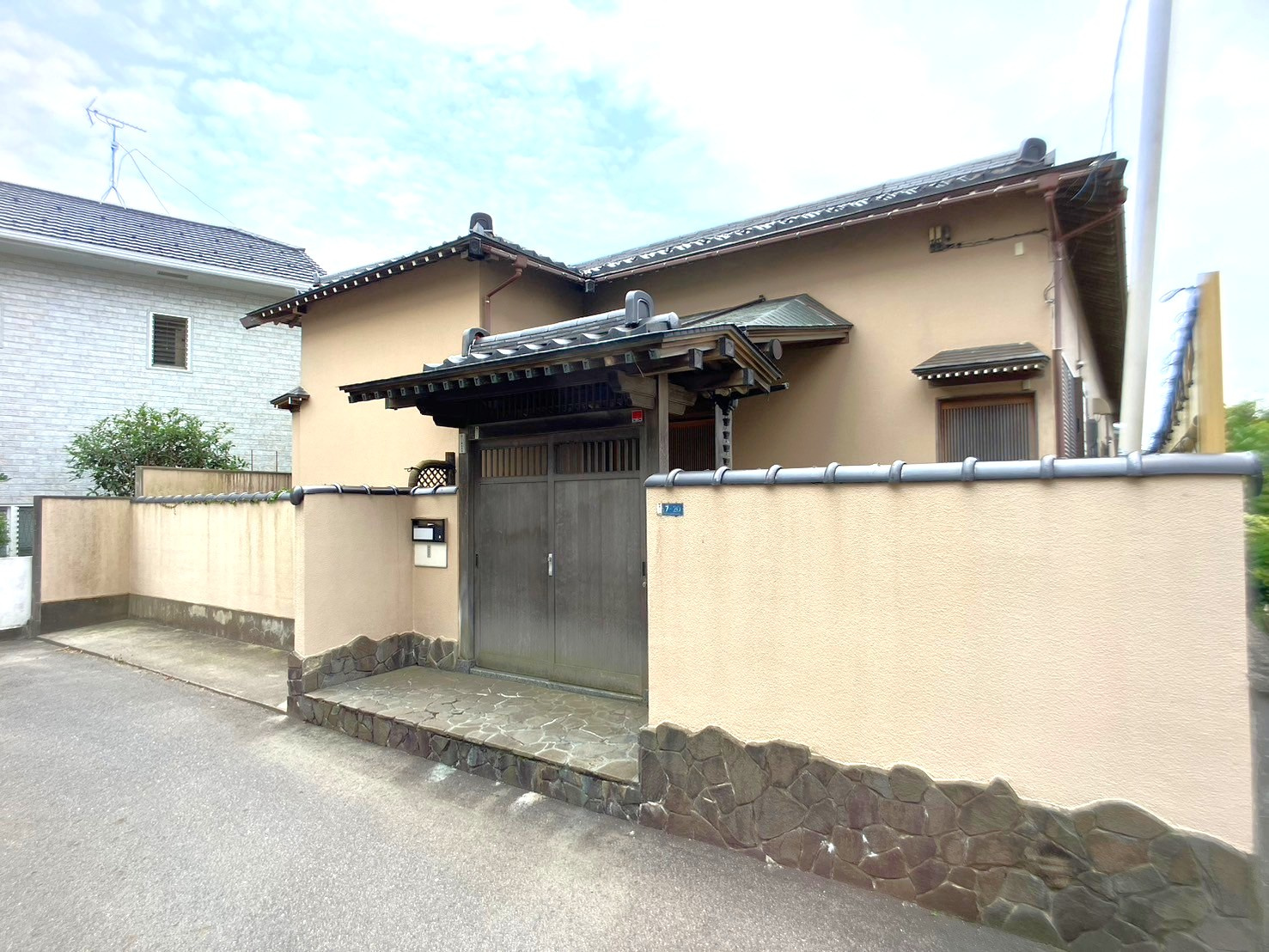 【中古戸建情報】西区寺尾上1丁目／趣きある平屋の豪邸！寺尾駅...の画像