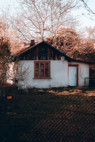 「実家が空家のまま。。。」放置の裏に隠された5つの心理的罠と...の画像