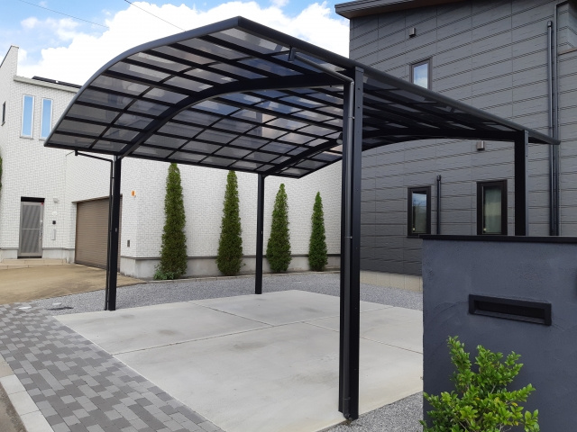 ガレージ vs カーポート｜後悔しないための違いと選び方☆の画像