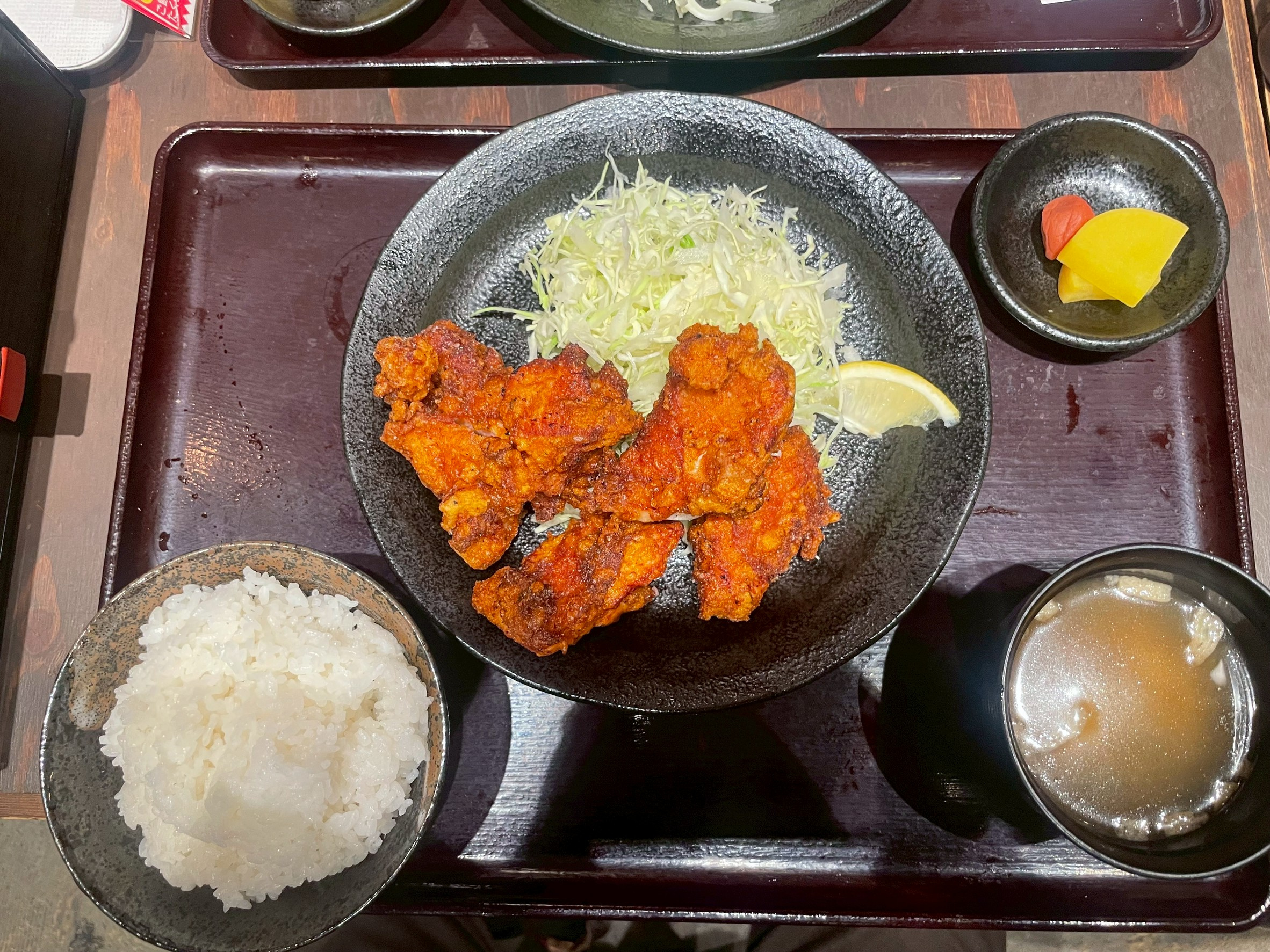 【六甲道ランチ】ガツンと旨い！揚げたて唐揚げが主役の「ちりと...の画像