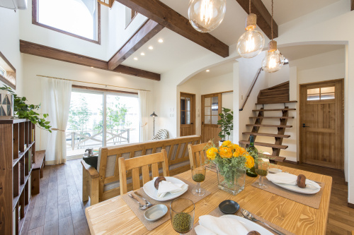 リビング階段でオシャレ度アップする方法は？注文住宅を考える新...の画像