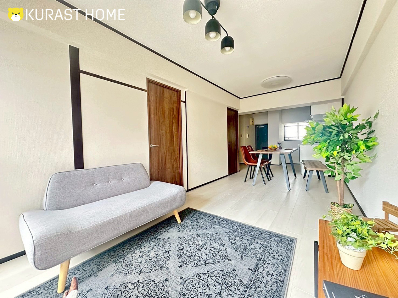 シックなデザインが素敵！レトロかわいい雰囲気のリノベマンショ...の画像