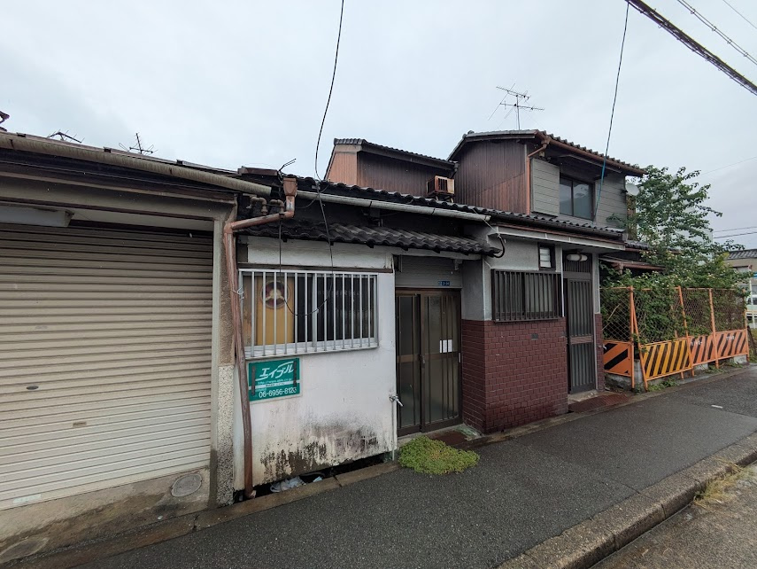 生野区で連棟式住宅を売却したい方必見！近隣競合物件が多い時期...の画像