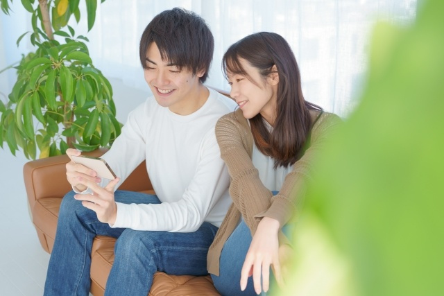 家の購入を検討中の新婚夫婦必見！資金計画や共有名義の注意点も...の画像