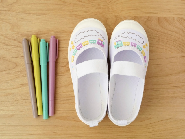 日本の学校で名前を書く理由とは？外国人にもわかるやさしい解説...の画像