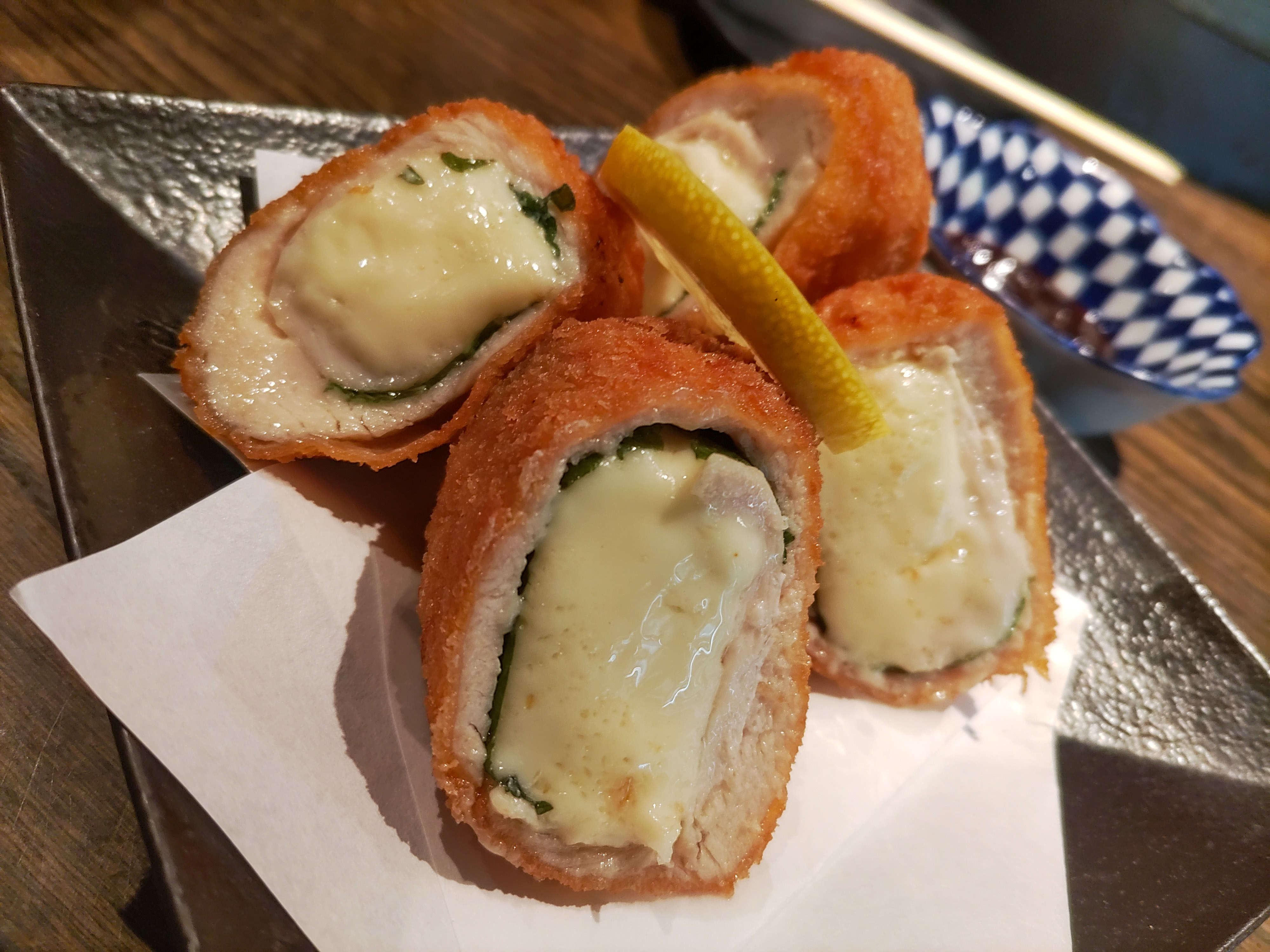 松山市二番町１丁目にあるご夫婦で営業しているカウンターだけの...の画像