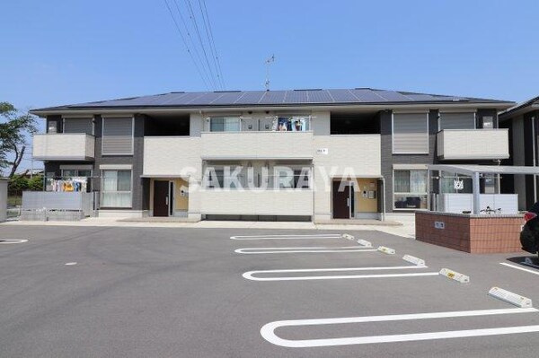 家族がそろう、中川町の2LDK+Sの画像