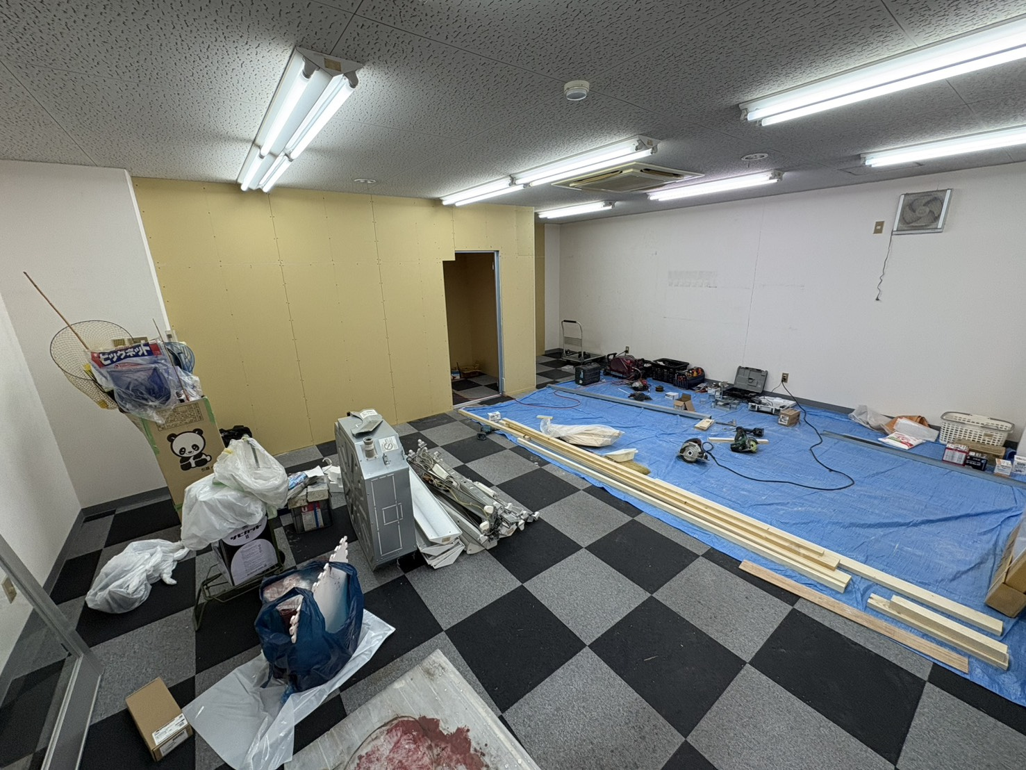 宝泉ビル6F 分割工事進行中！もう1区画は募集中です♪の画像