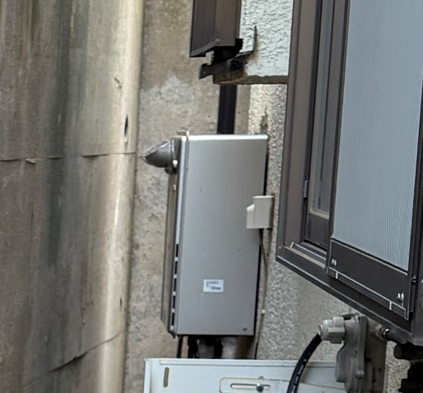 給湯器盗難注意の画像