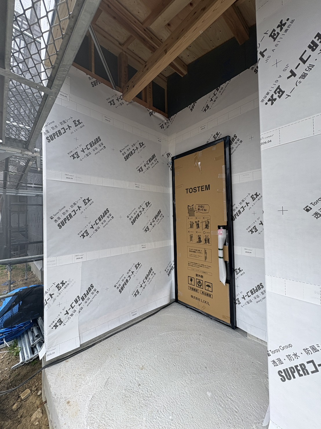 垂水区戸建　床貼りの画像