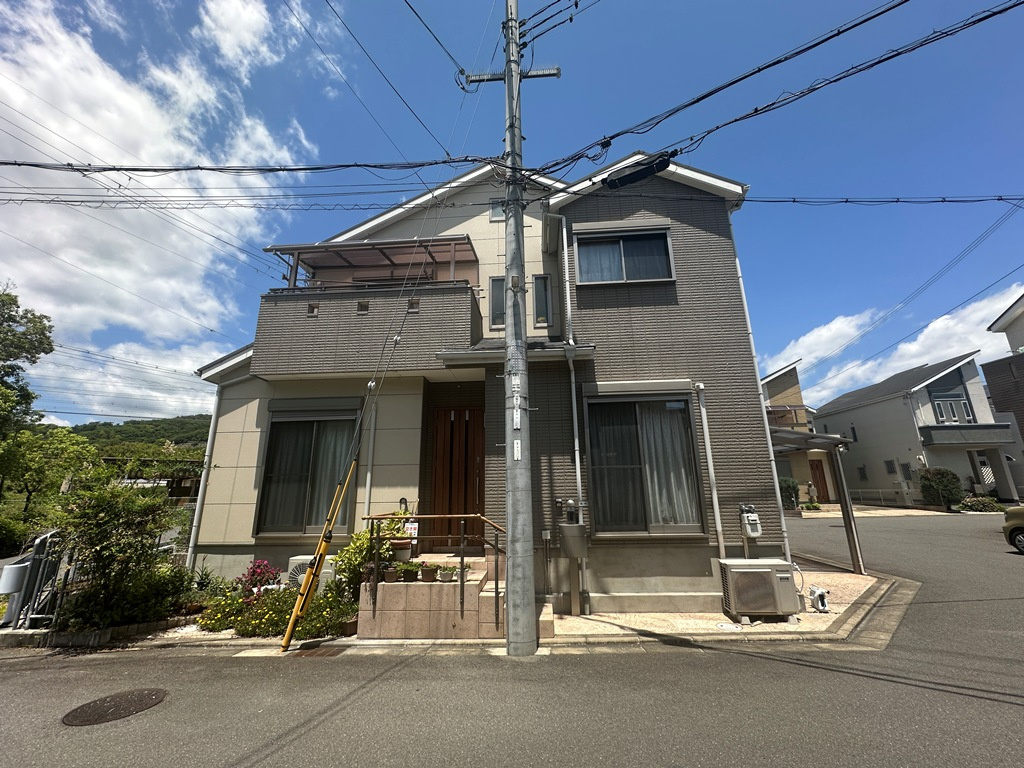 高槻市萩之庄3丁目　2階建の画像