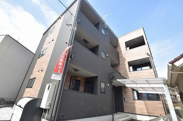 【高取駅徒歩4分】築浅1LDKで始める快適な新生活｜ネット無...の画像