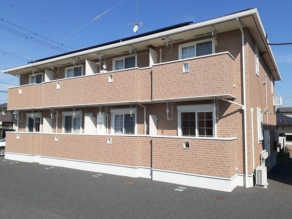 洋室12帖のひとり暮らし。朝の支度が楽しくなる部屋の画像