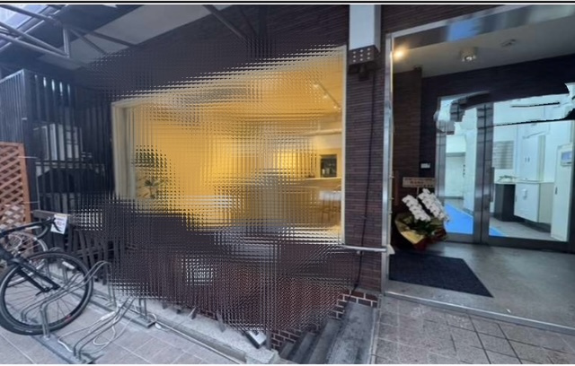 御堂筋本町駅！１階路面店舗！飲食店居抜き約１５坪！業種業態相...の画像