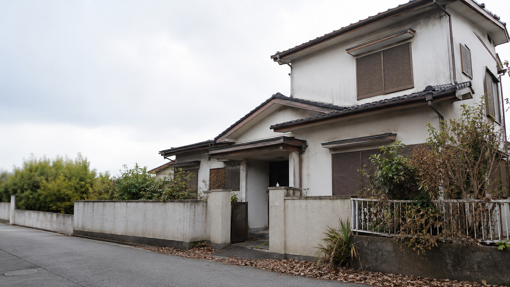 空き家で火災が起きる原因とは？予防策や所有者の責任についても...の画像