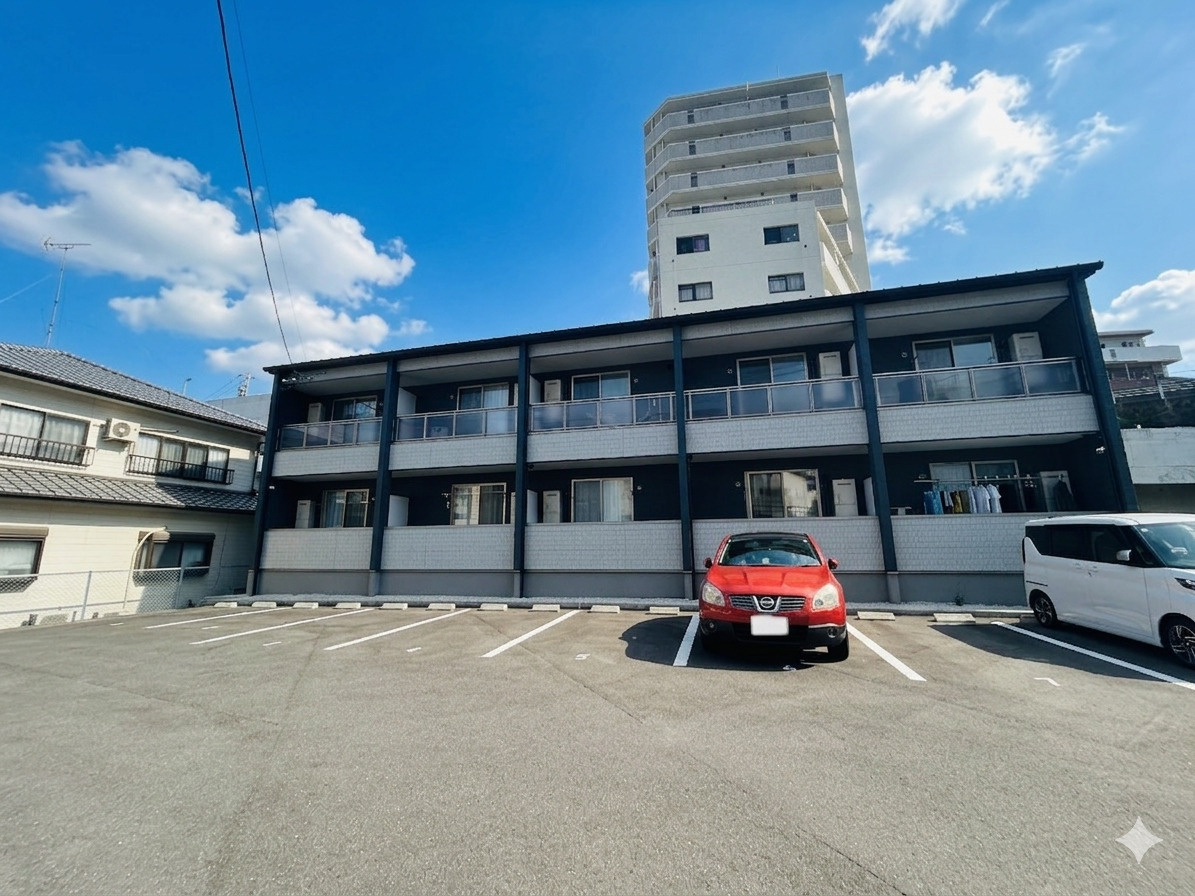 【物件紹介 No.8】築3年の築浅！ペット相談可・ネット無料...の画像