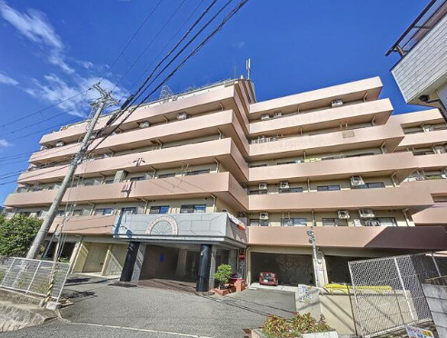 駅徒歩4分！66㎡超のゆとりある3LDK「シーガルパレス神戸...の画像