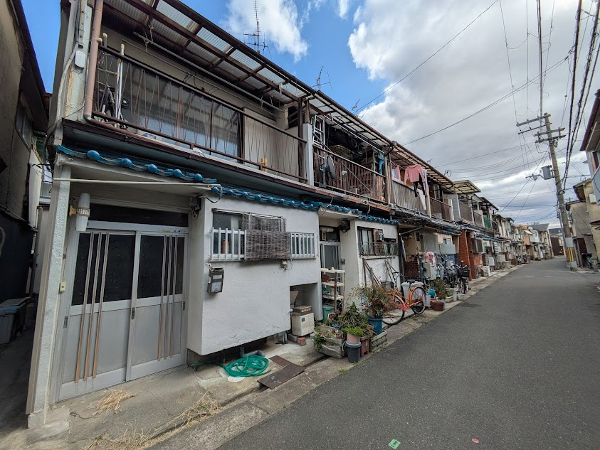 長屋の業者買取での売却は大阪でどう進める？買い取り業者の選び...の画像