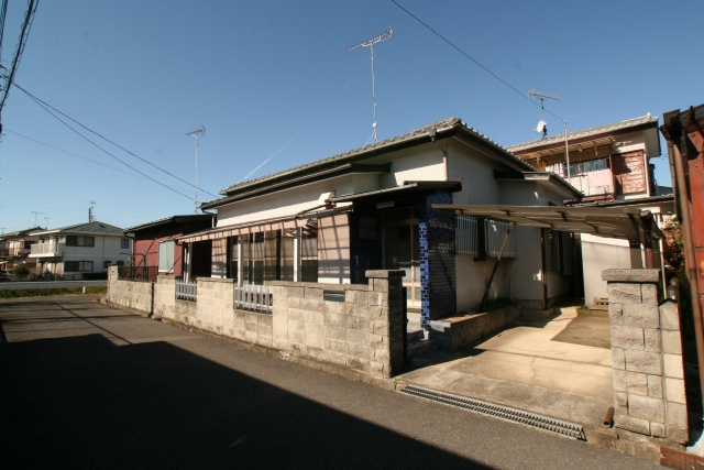 空き家を貸すか売るか迷う？手放す際の方法やポイントについても...の画像