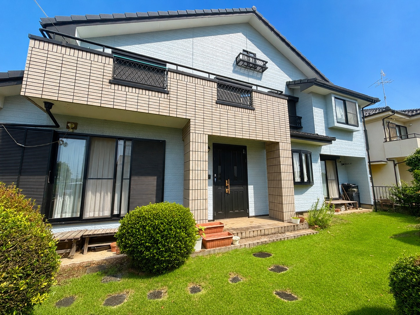 【新規専任媒介】二世帯にもおすすめのゆとりある住まいをお預か...の画像