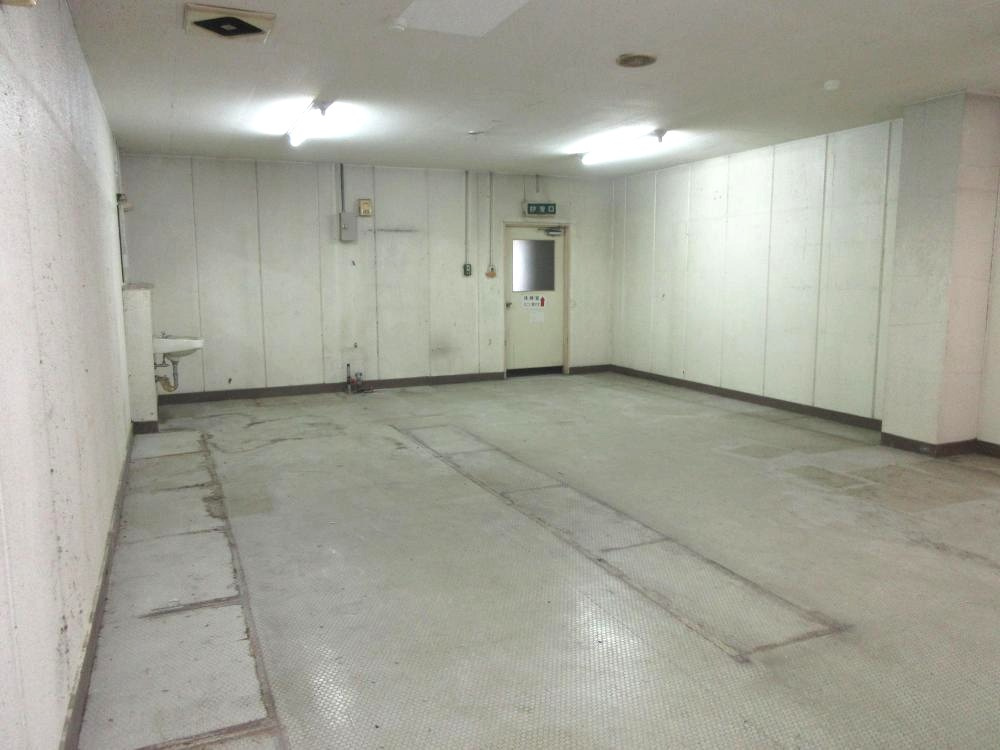 約16.3坪 保管用倉庫の募集開始！久宝寺口テニスプラザ2階...の画像