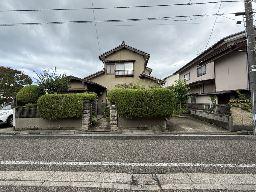 「【土地情報】西区西小針台3丁目/高台/整形地/公道沿い」の画像
