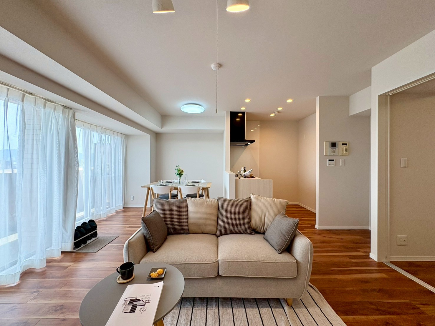 【リノベーション済中古マンション】ライオンズヒルズ高知110...の画像