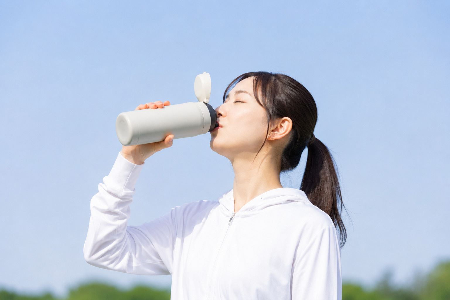 夏の上手な水分補給とは?正しい飲み方と熱中症予防のポイントの画像