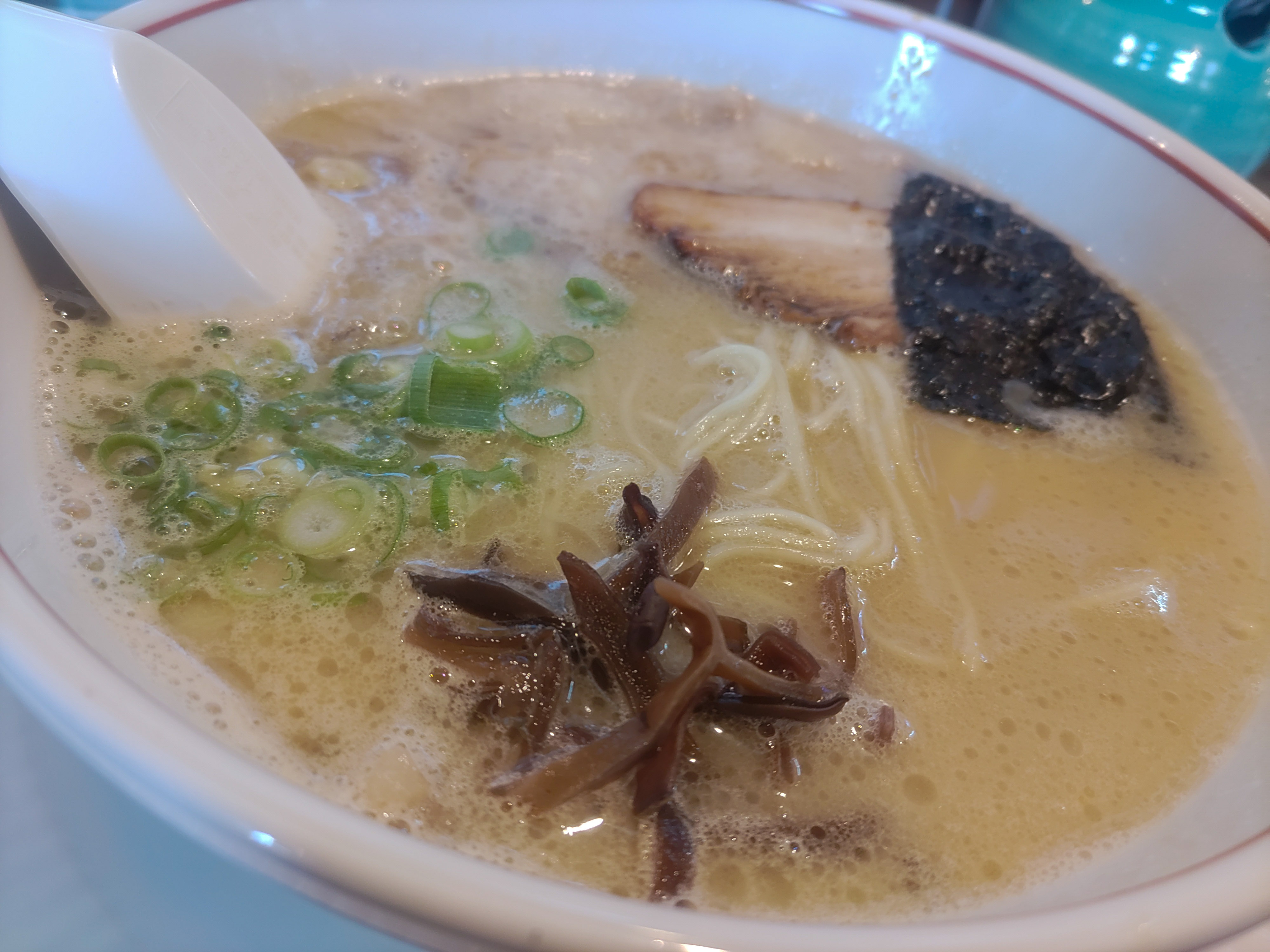 大洲市若宮にある「博多乃風らーめん大郷」にてとん濃いラーメン...の画像