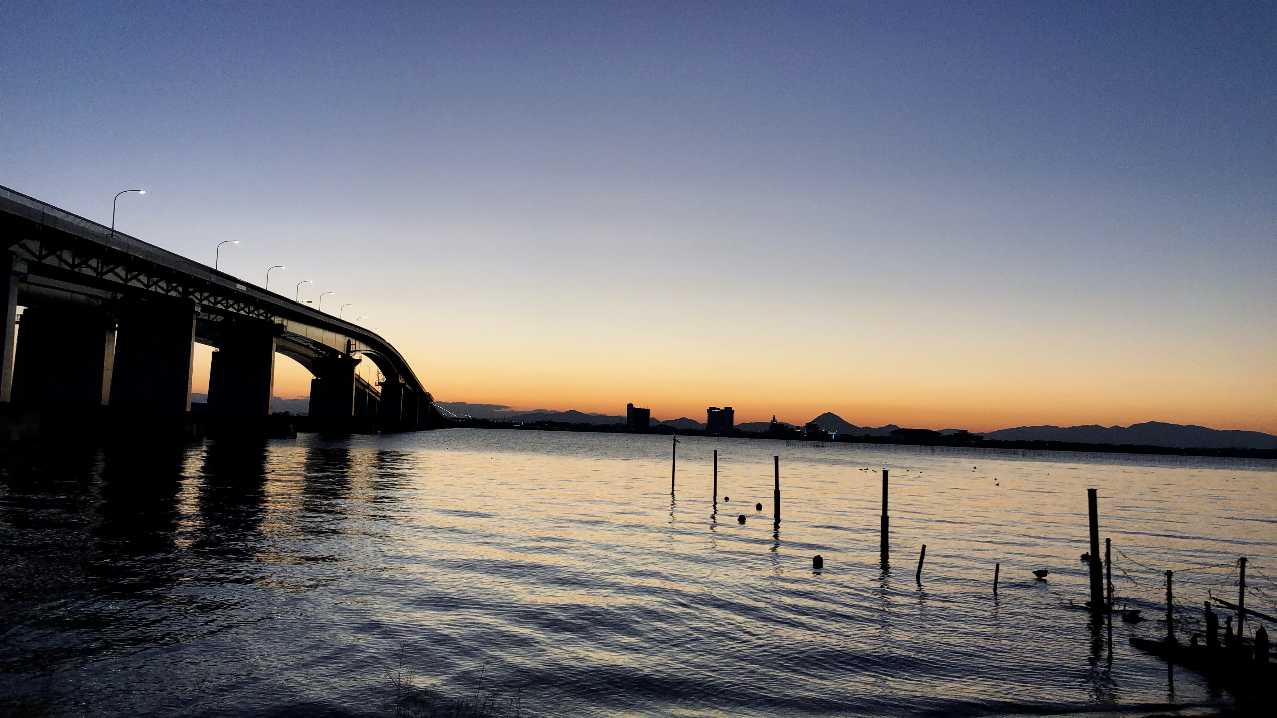 「橋の日」に知る琵琶湖大橋|滋賀が誇る名橋の歴史・構造・観光...の画像
