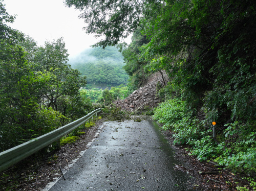 大雨の後に確認したい住宅の異変とは？｜見た目だけでは分からな...の画像