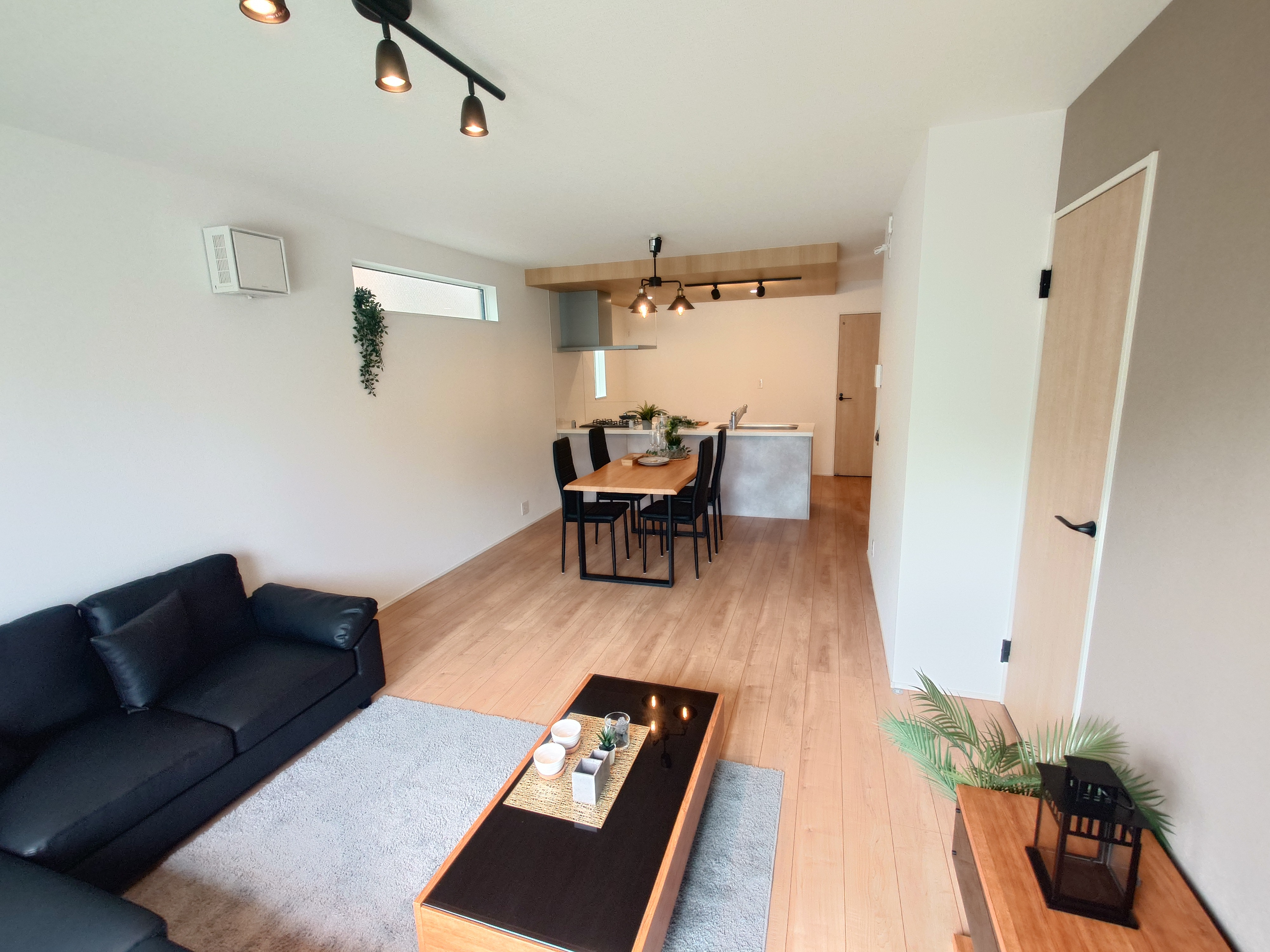 【伊勢原市白根 新築戸建】断熱等級6！長期優良住宅の全2棟が...の画像
