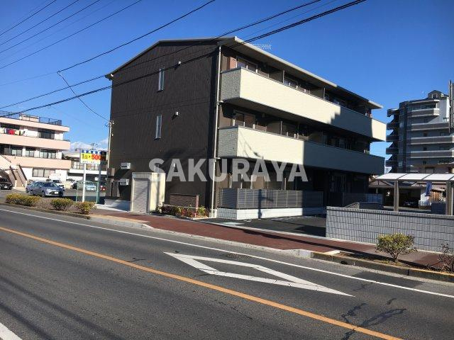 朝日の入るキッチン。築浅1LDKで始める暮らしの画像