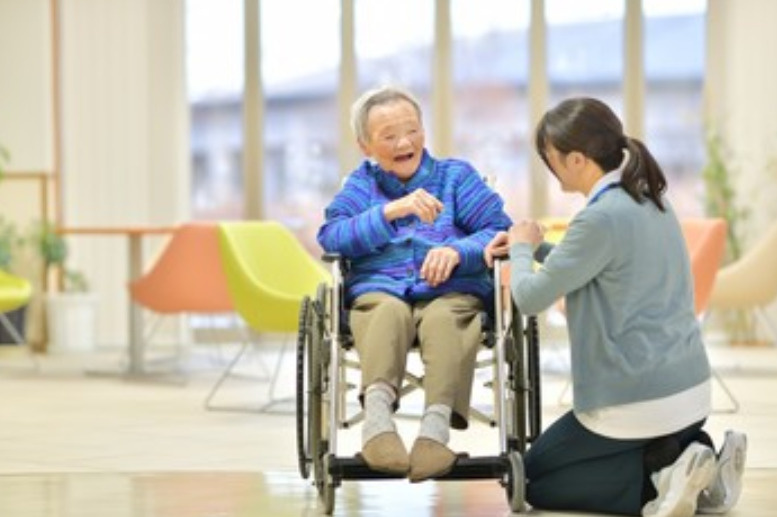 親が施設に入った後の家はどうする？売却・賃貸・空き家の選択肢...の画像